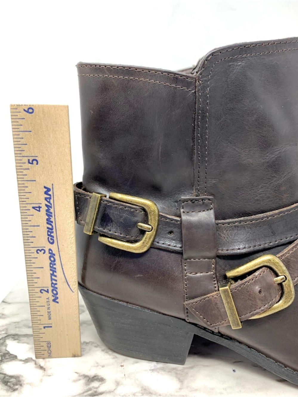Me Too Zuri Dark Brown Leather Buckle Harness Ankle Booties 8 Bohemian Moto Chic - Picture 13 of 16